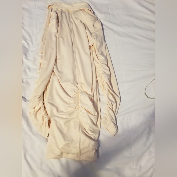 NWT LEAU BERLIN BUTTO UP MINI DRESS CREME SZ L - Picture 7 of 9